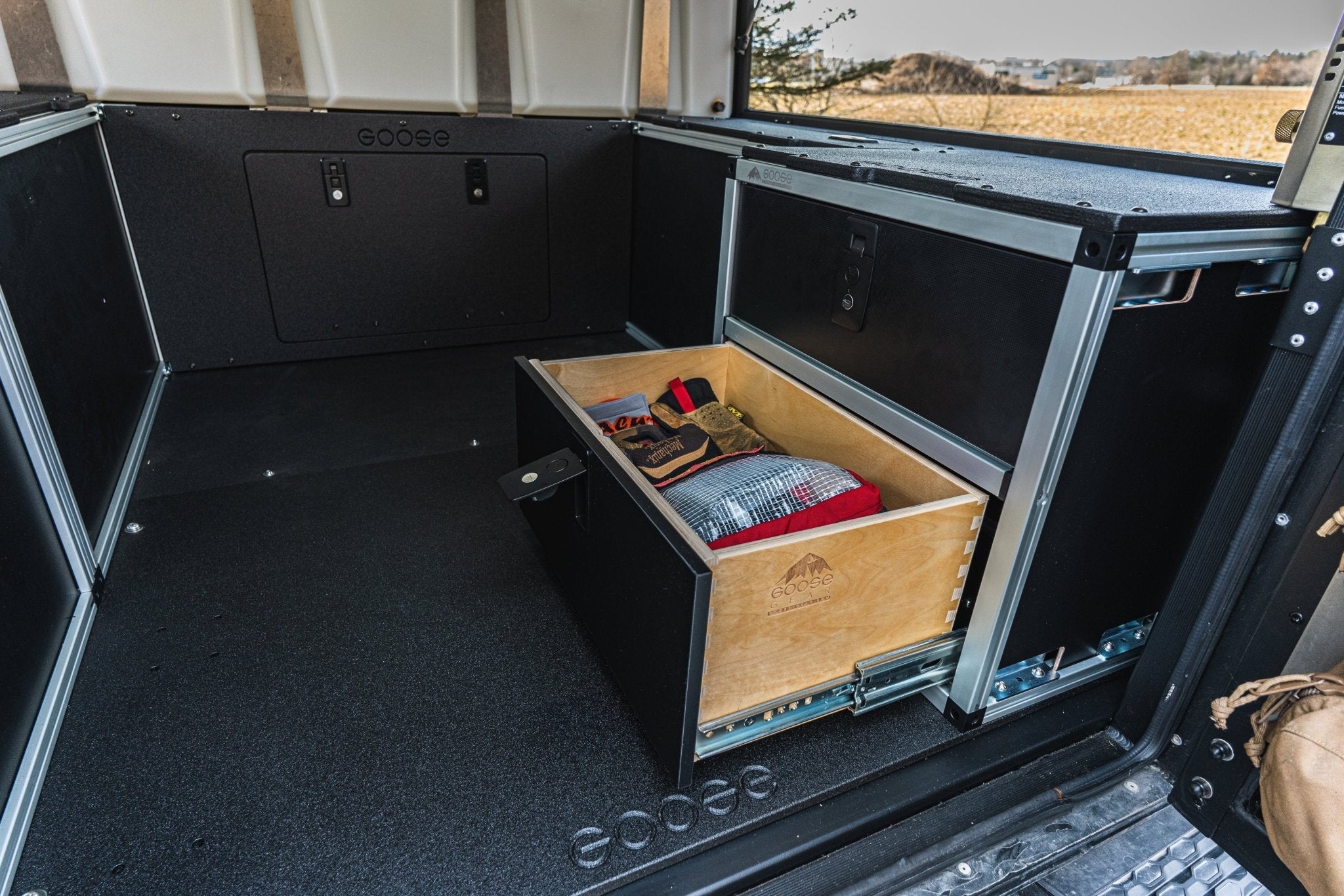 Alu-CabCanopyCamperV2-ToyotaTacoma2005-Present2nd&3rdGen.-RearDoubleDrawerModule-6