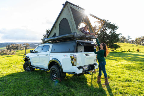 SWIFT 1400 HARD SHELL ROOFTOP TENT