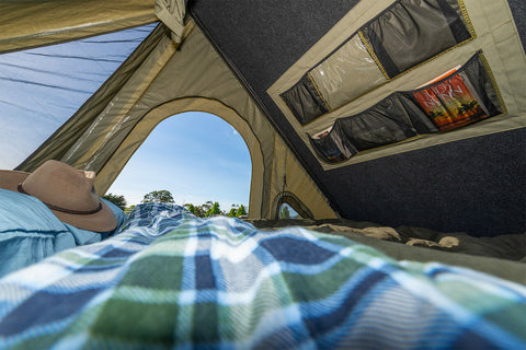 SWIFT 1400 HARD SHELL ROOFTOP TENT